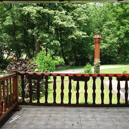 Bed & Breakfast Etno House Moon *