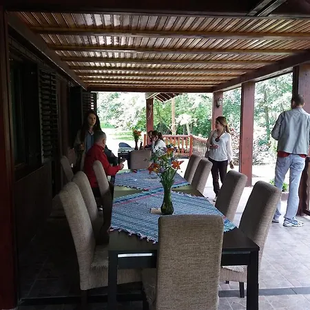 Etno House Moon Bed & Breakfast
