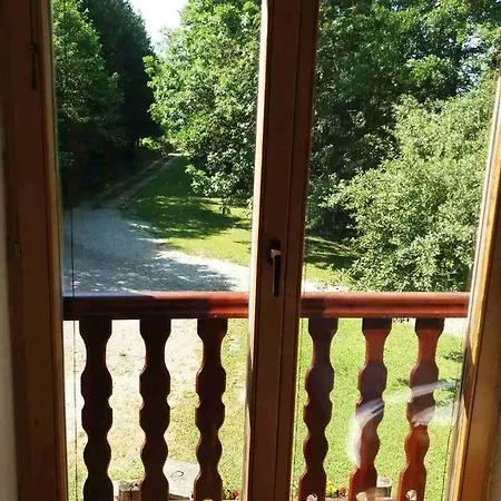 Bed & Breakfast Etno House Moon Podgorica