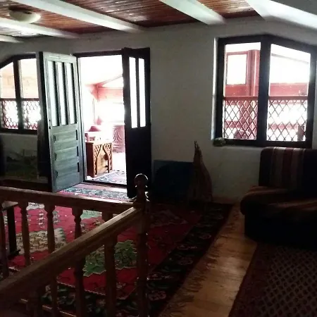 Etno House Moon Bed & Breakfast Podgorica