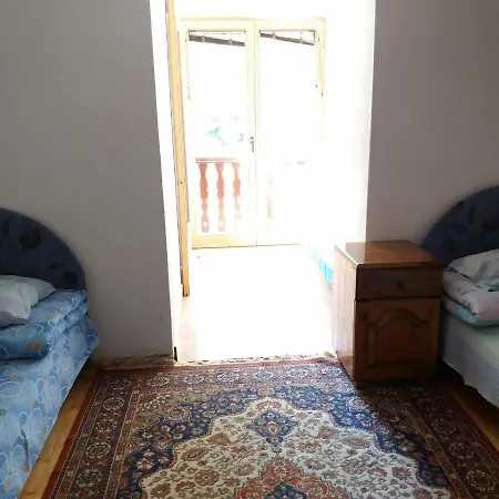 Bed & Breakfast Etno House Moon Podgorica